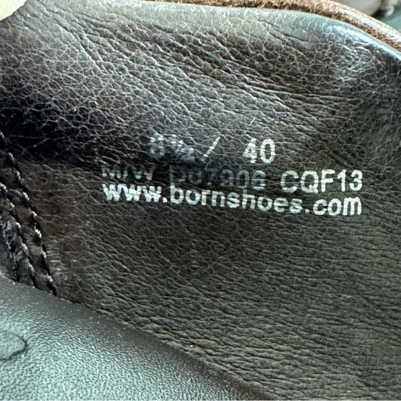 Born D07906 Slip-On Brown Leather Block Heel Ankle Booties Size 8.5 M/W - Picture 16 of 16